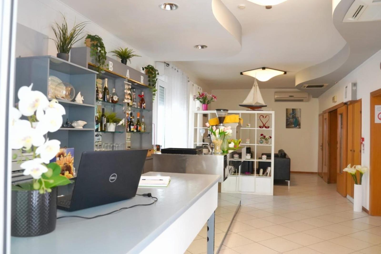 Hotel Malibu Mare Ρίμινι Εξωτερικό φωτογραφία